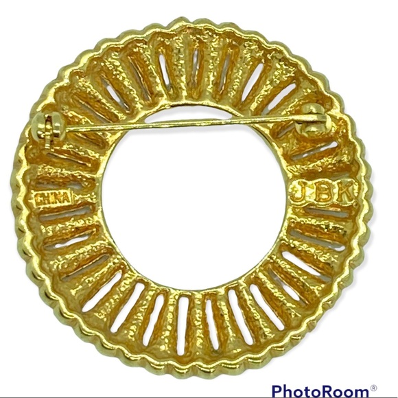 Jacqueline B.Kennedy, JBK, Camrose & Kross 24k YGp Vintage Brooch, Sim. Diamonds - Picture 3 of 4